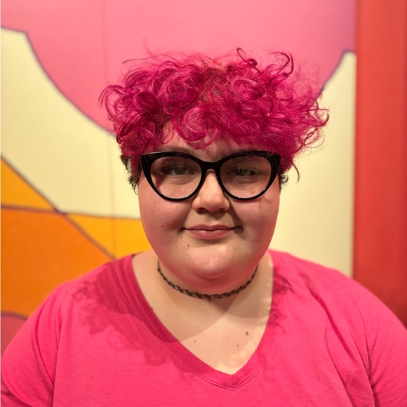 Meet Your Posher: Kat Tabor - Picture 13 of 13